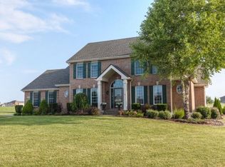 4812 SW Gull Point Dr, Lees Summit, MO 64082