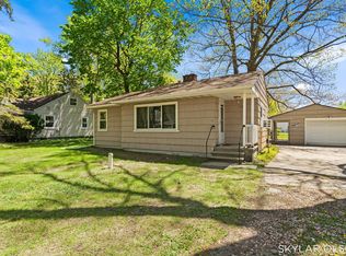 1081 Vick Rd, Muskegon, MI 49441