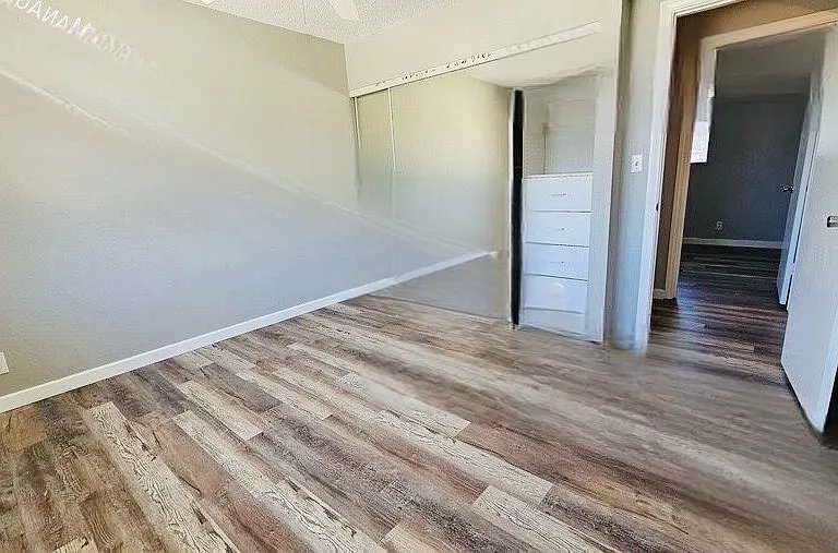 614 Daisy St — Photo 3