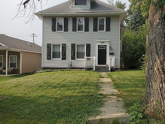2nd image of 1238 Nuttman Ave