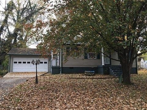 2nd image of 1209 Coarsey Dr