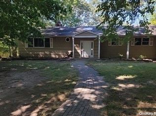 90 Quaker Path, Stony Brook, NY 11790