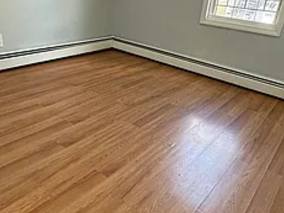 3rd image of 306 Woodside Ave #B