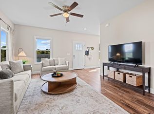 16 Erwin Meadows Ln, Asheville, NC 28806