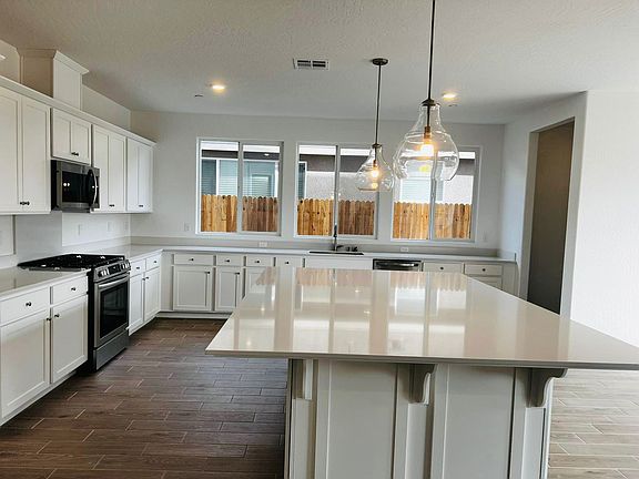 3rd image of 6055 E Ramona Way