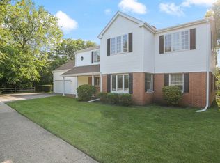 1901 Larkdale Dr, Glenview, IL