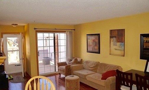 2nd image of 3642 Linden Ave