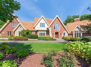 200 Covington Ct, Oak Brook, IL 60523