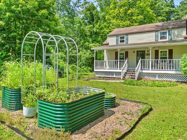 181 New Lenox Rd, Lenox, MA 01240