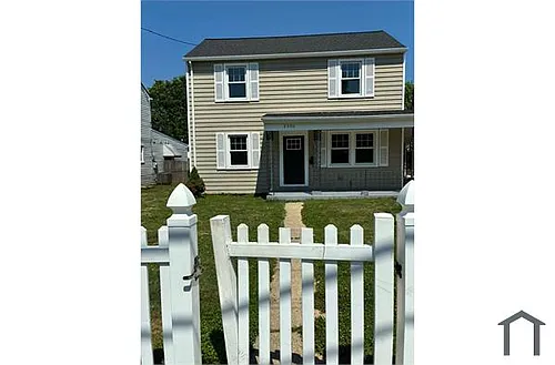 2006 Sheridan St Photo 1