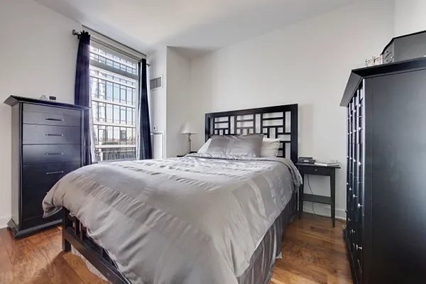 Sold by Owner | media 9