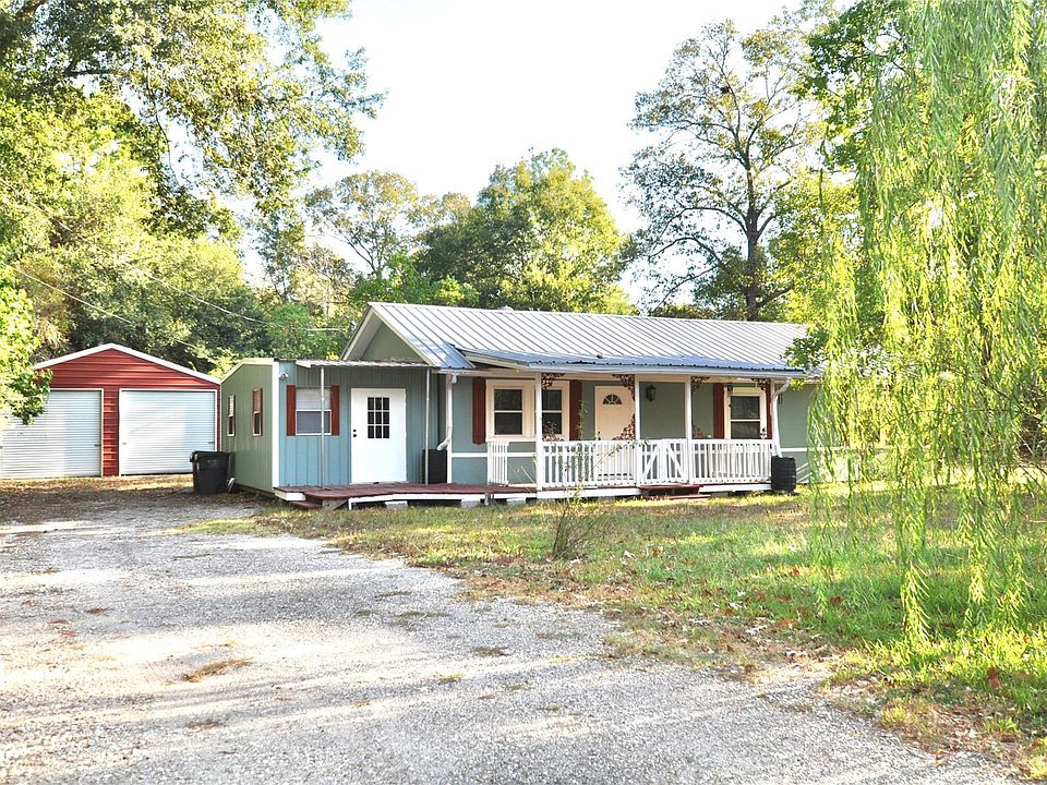 1st image of 208 Blue Lake Dr