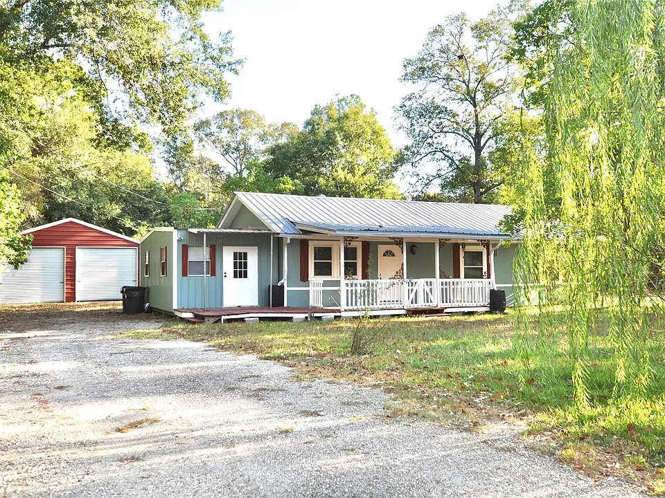 208 Blue Lake Dr