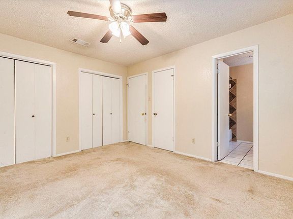 5th image of 9711 Meadowheath Dr