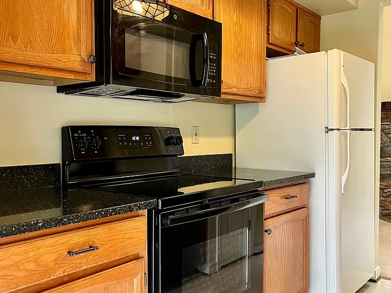 1717 Landmark Dr #3C — Photo 9