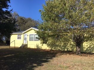 250 Balch Rd, Elgin, TX 78621