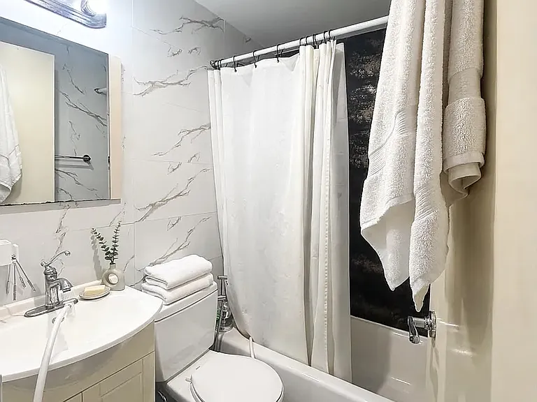 40-49 77th St #4B — Photo 5