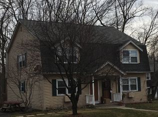 8 Oakland Ct #A, Meriden, CT 06450