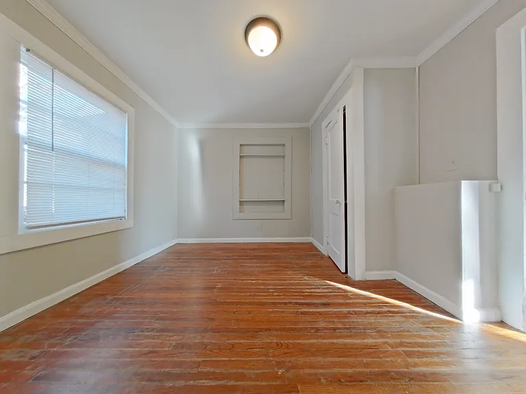 197 Spring Garden Cir — Photo 8