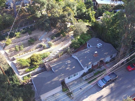 4th image of 8734 Lookout Mountain Ave