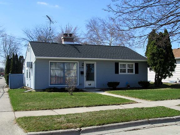 2nd image of 1715 Elm Ave