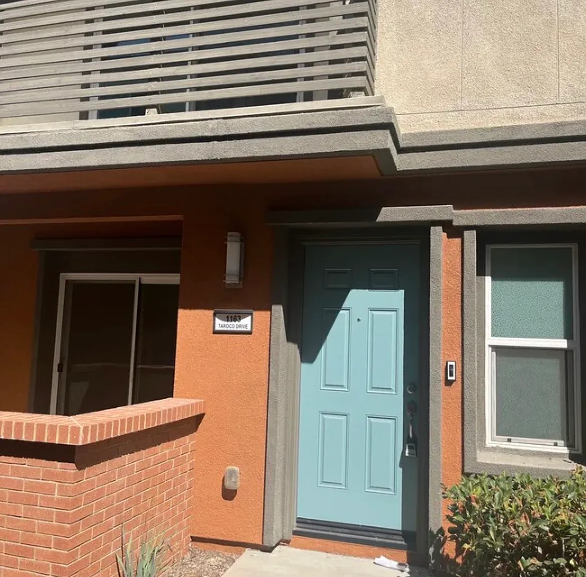 4 bed, 3.5 bath, 1922 sqft, $3,800 — Photo 1