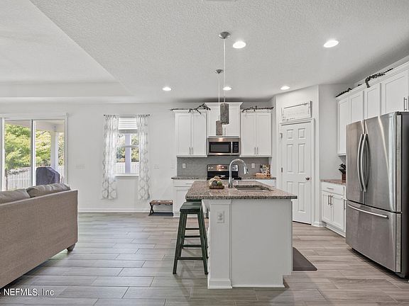4th image of 6747 CHESTER PARK Circle