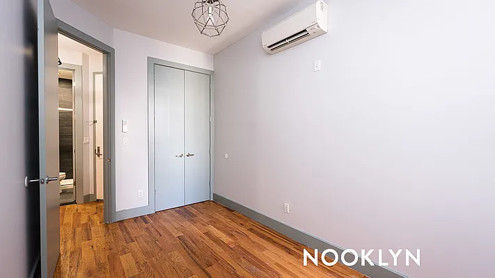 Rented by Nooklyn NYC LLC | media 31