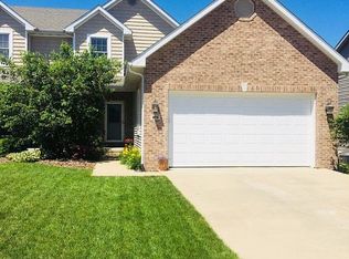 473 Elle Ct, Springfield, IL 62711