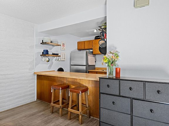 4th image of 2 Sequoia Court UNIT 2