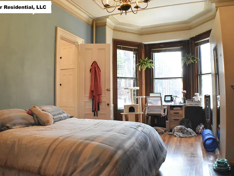 31 Fairfield St #2 — Photo 8