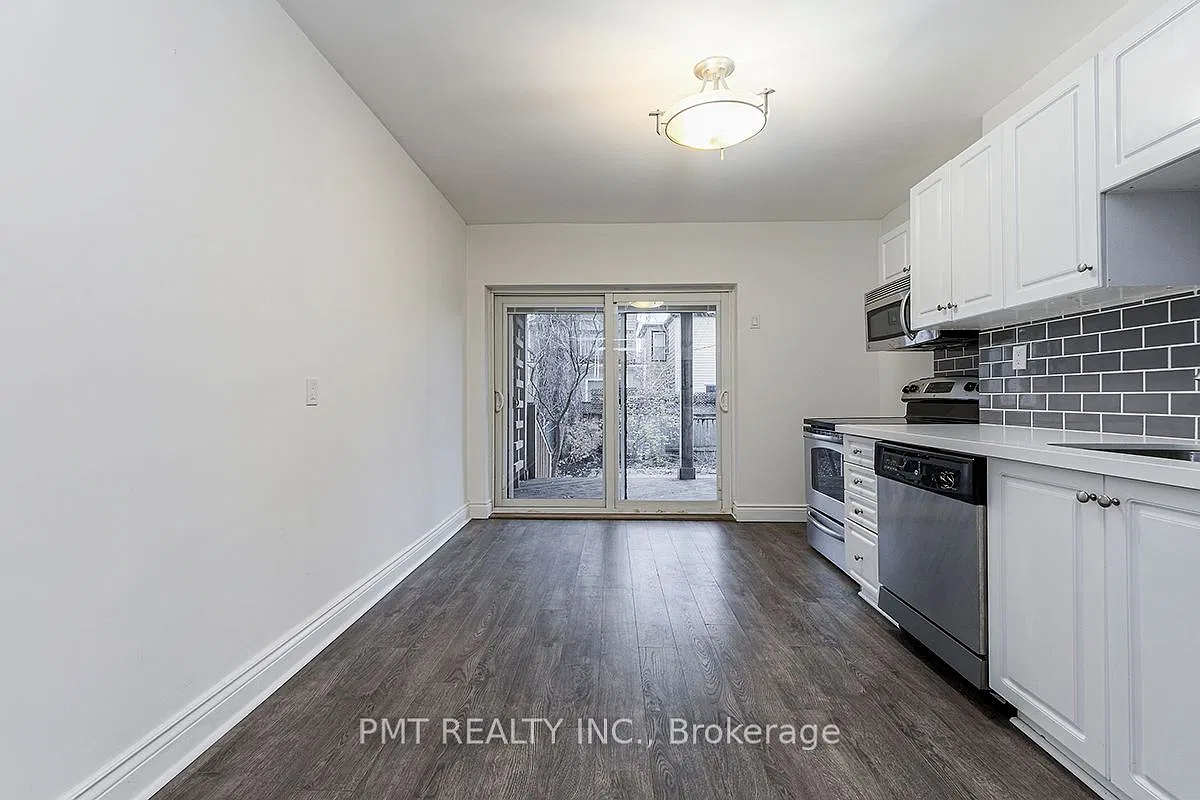 3 bed, $2,699 — Photo 4