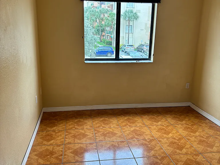 9300 Fontainebleau Blvd #213 — Photo 5