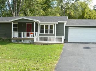 8481 Lovers Lane Rd, Batavia, NY 14020