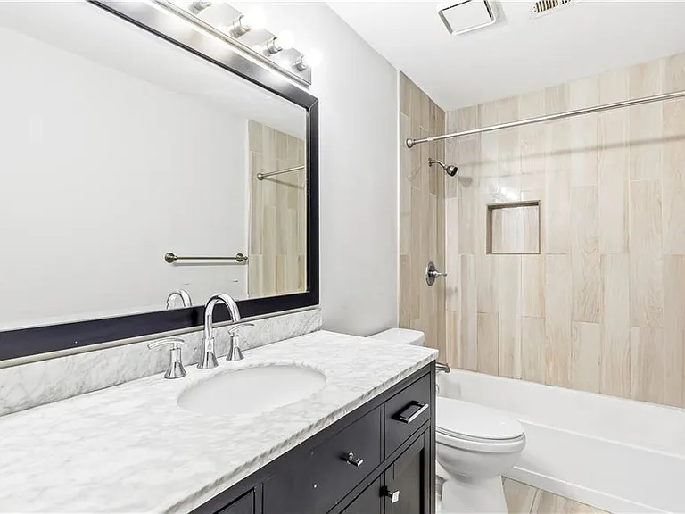 7500 Roswell Rd #80 — Photo 18