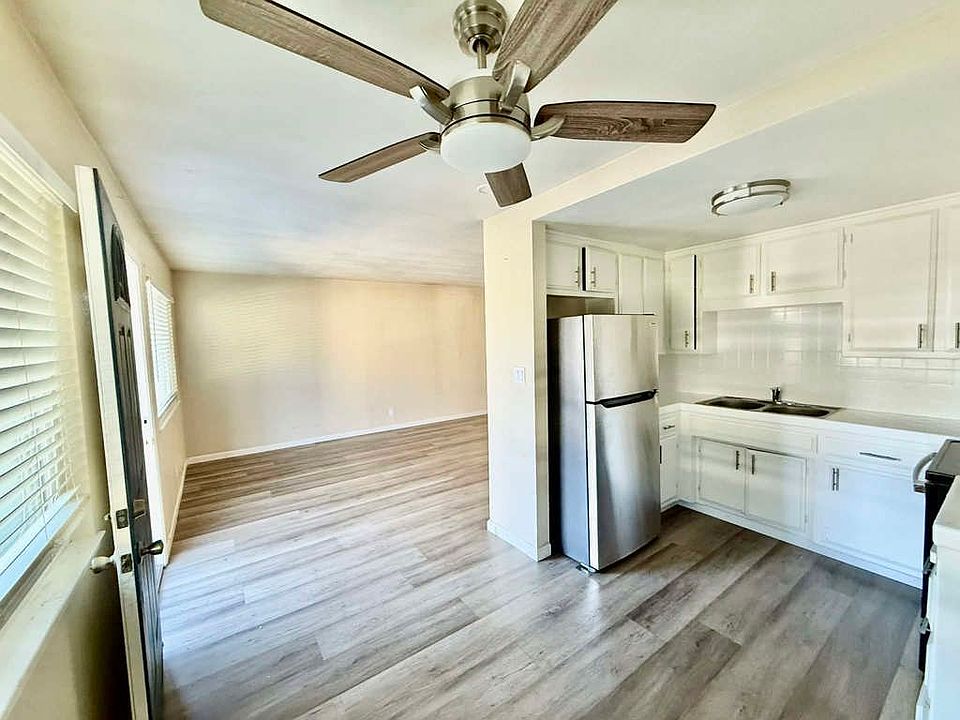 1st image of 3819 Underwood Dr APT 4