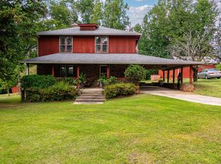 175 Rock Ridge Rd, Campobello, SC 29322