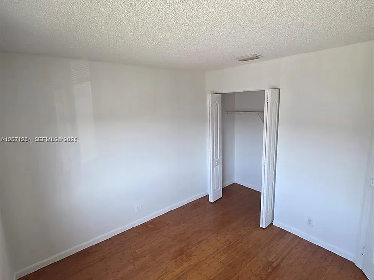 21250 NE 8th Pl #1 — Photo 18