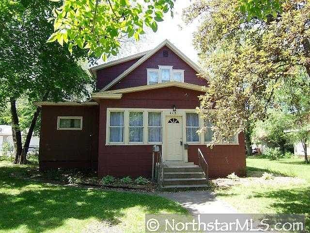 1st image of 615 11th Ave N