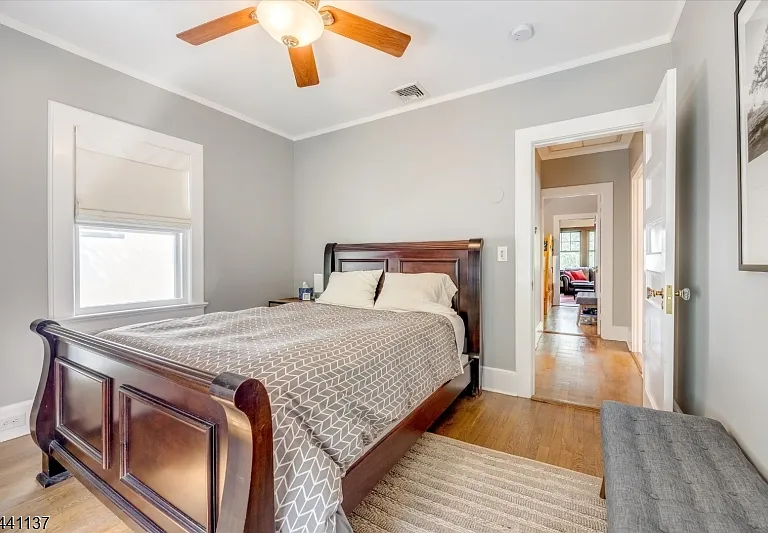 44 Walnut Cres — Photo 18