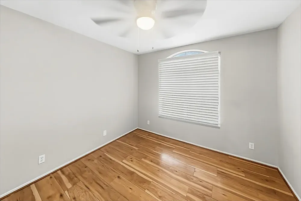 4 bed, 1408 sqft, $1,659 — Photo 3