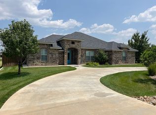 100 N Pratt St, Claude, TX 79019