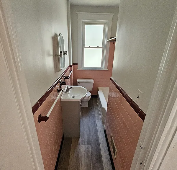 15 Lagrange Ave #2 — Photo 9