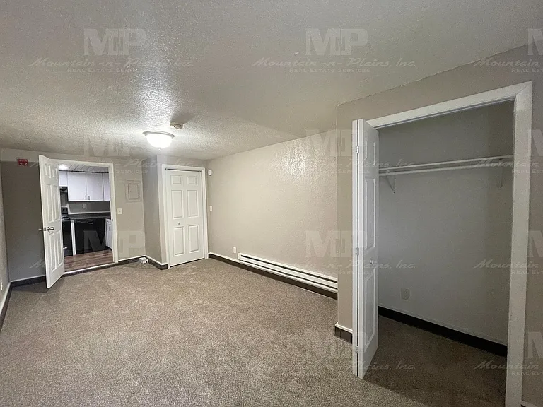 1201 Montgomery St — Photo 6