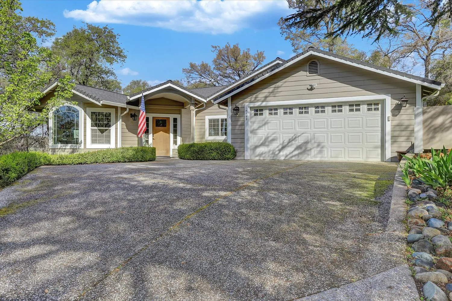 14162 Sun Forest Dr photo 1