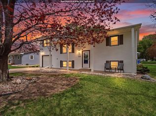 1212 Broadway St, Larchwood, IA 51241