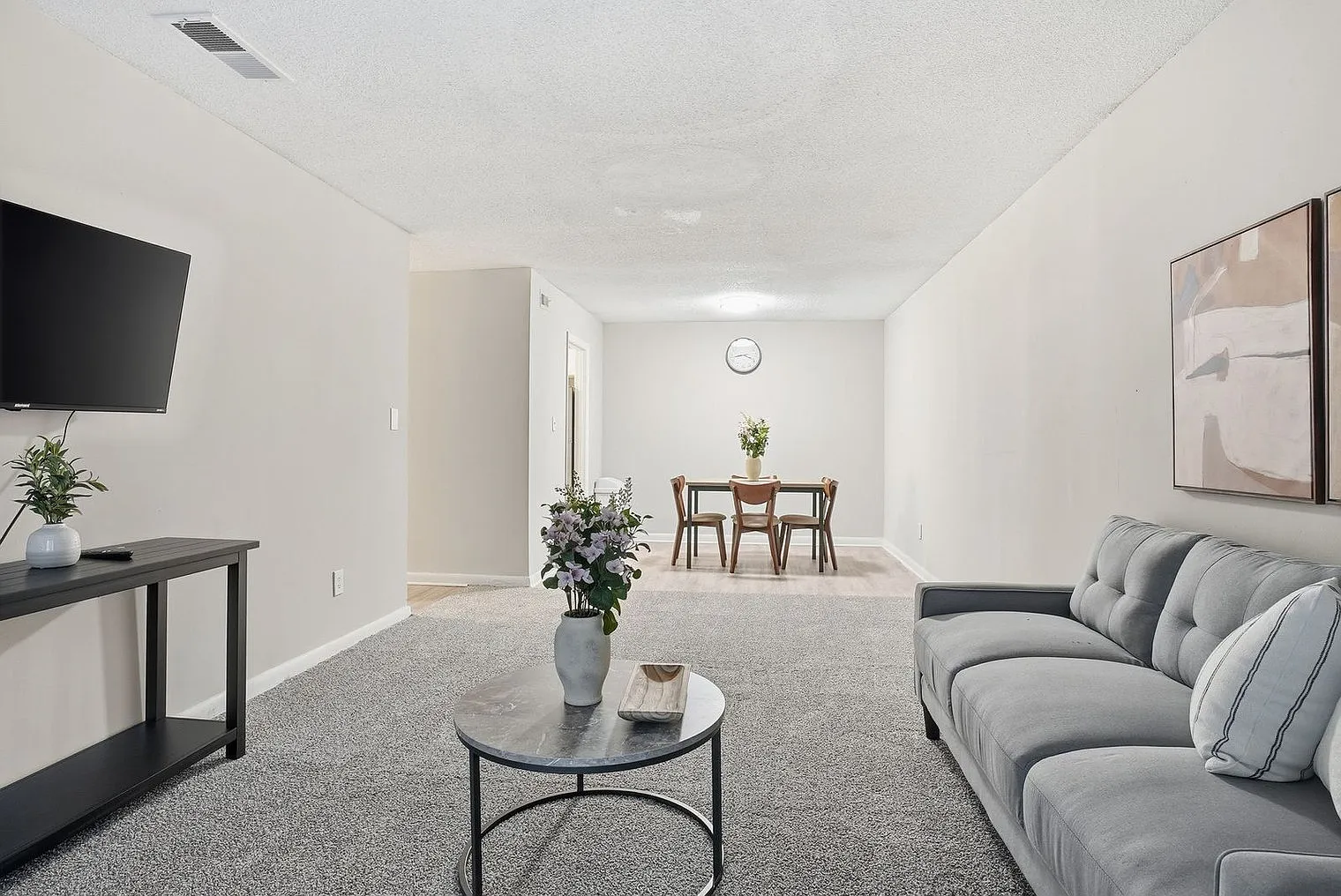 1 bed, 1.5 bath, 11194 sqft, $3,193 — Photo 4