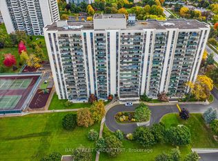 350 Seneca Hill Dr #504, Toronto, ON M2J4S7