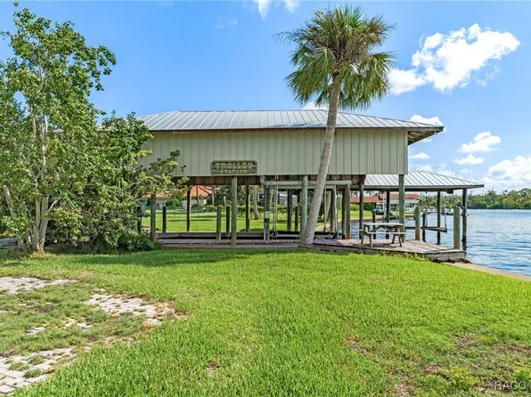 10708 W Halls River Rd, Homosassa, FL 34448
