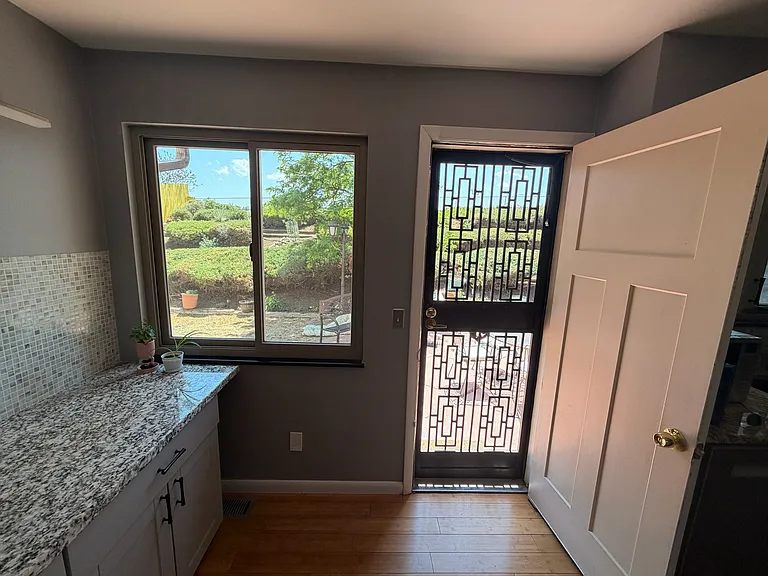 10194 W Maryland Dr — Photo 28